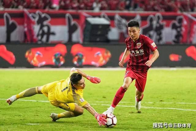 包含今晚亚冠焦点战;切尔西官宣签约;引发热议;轮换策略成焦点的词条 包含今晚亚冠焦点战;切尔西官宣签约;引发热议;轮换策略成焦点的词条