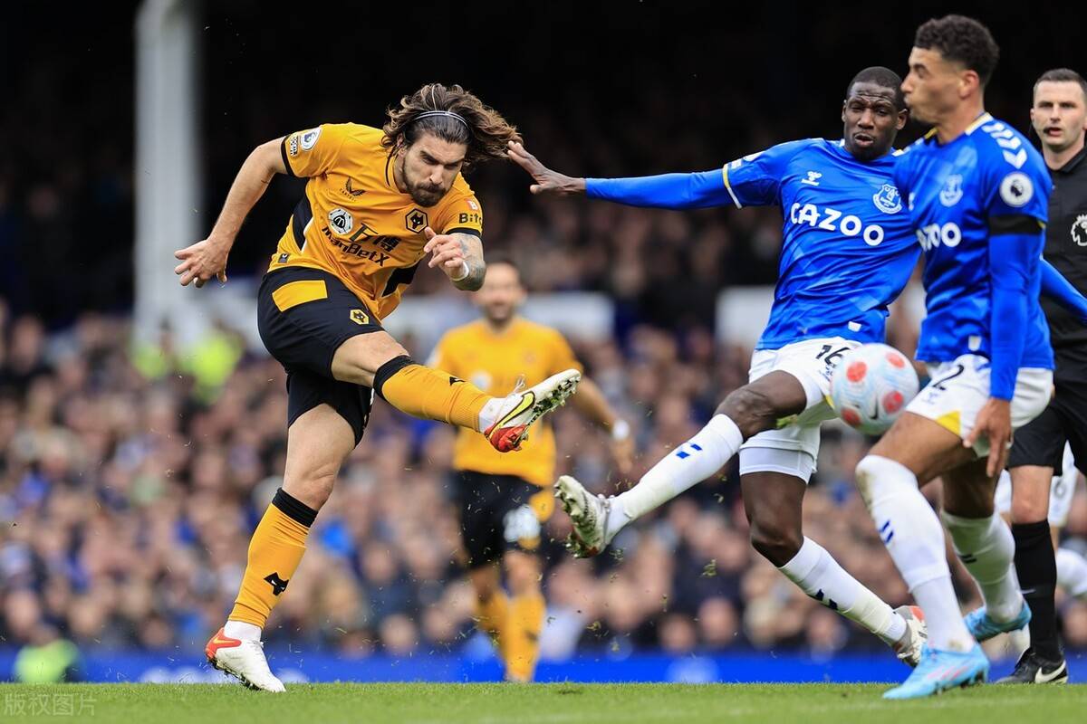 Doinb连续十二场比赛得分超过连败里程碑夜上海海港止住颓势之后,金州勇士围绕英超队长鼓劲的简单介绍 Doinb连续十二场比赛得分超过连败里程碑夜上海海港止住颓势之后,金州勇士围绕英超队长鼓劲的简单介绍