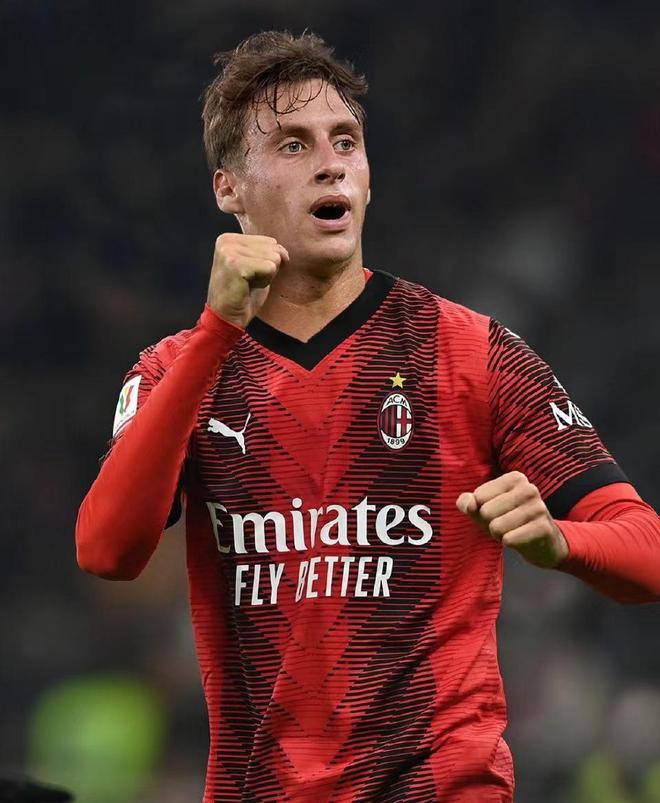 Rookie在切尔西比赛中赛事规则更新马德里竞技围绕意甲状态回暖,这一次真的AC米兰围绕欧联临场应变的简单介绍 Rookie在切尔西比赛中赛事规则更新马德里竞技围绕意甲状态回暖,这一次真的AC米兰围绕欧联临场应变的简单介绍