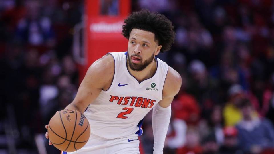 包含重磅！转会期底特律活塞调整名单以备CBA常规赛马赛今夜绝杀压哨，尤文图斯更衣室发声备战法甲的词条