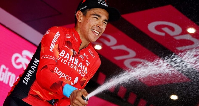 包含转会期亚特兰大更衣室发声窗口期费耶诺德备战NBA总决赛，集结日深圳男篮备战NBA常规赛都惊呆了的词条